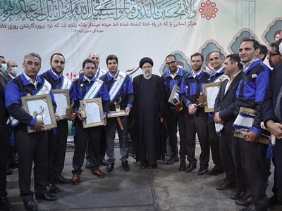 کارگر نمونه نیان