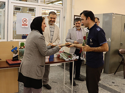 نیان