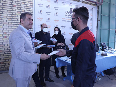 تقدیر از پرسنل نیان باتری