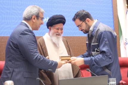 تجلیل استاندار خراسان رضوی از نوآوری کارگروه نمونه نیان الکترونیک در حوزه بهینه ‌سازی انرژی